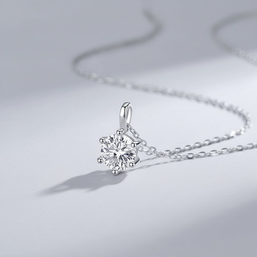 Colar Solitário Moissanite D/VVS1 em Prata Esterelina 925 - "Chama Eterna"