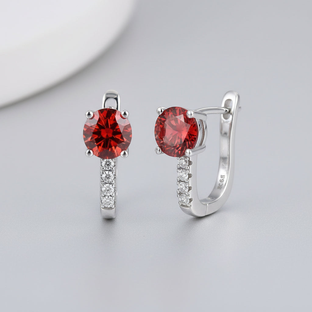 Brincos Stud Moissanite Certificada D VVS1 (3.0 Ex Cut) em Prata Pura 999/925 – 'Eternal Glow'